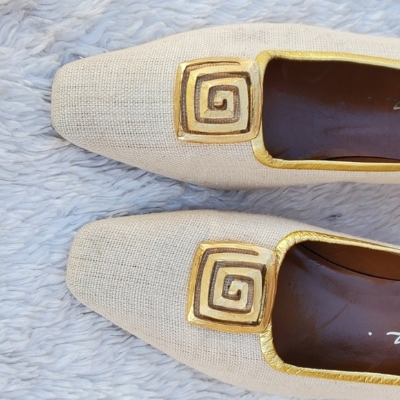 Vintage Christiane Peréz linen pumps 10 - Picture 3 of 12